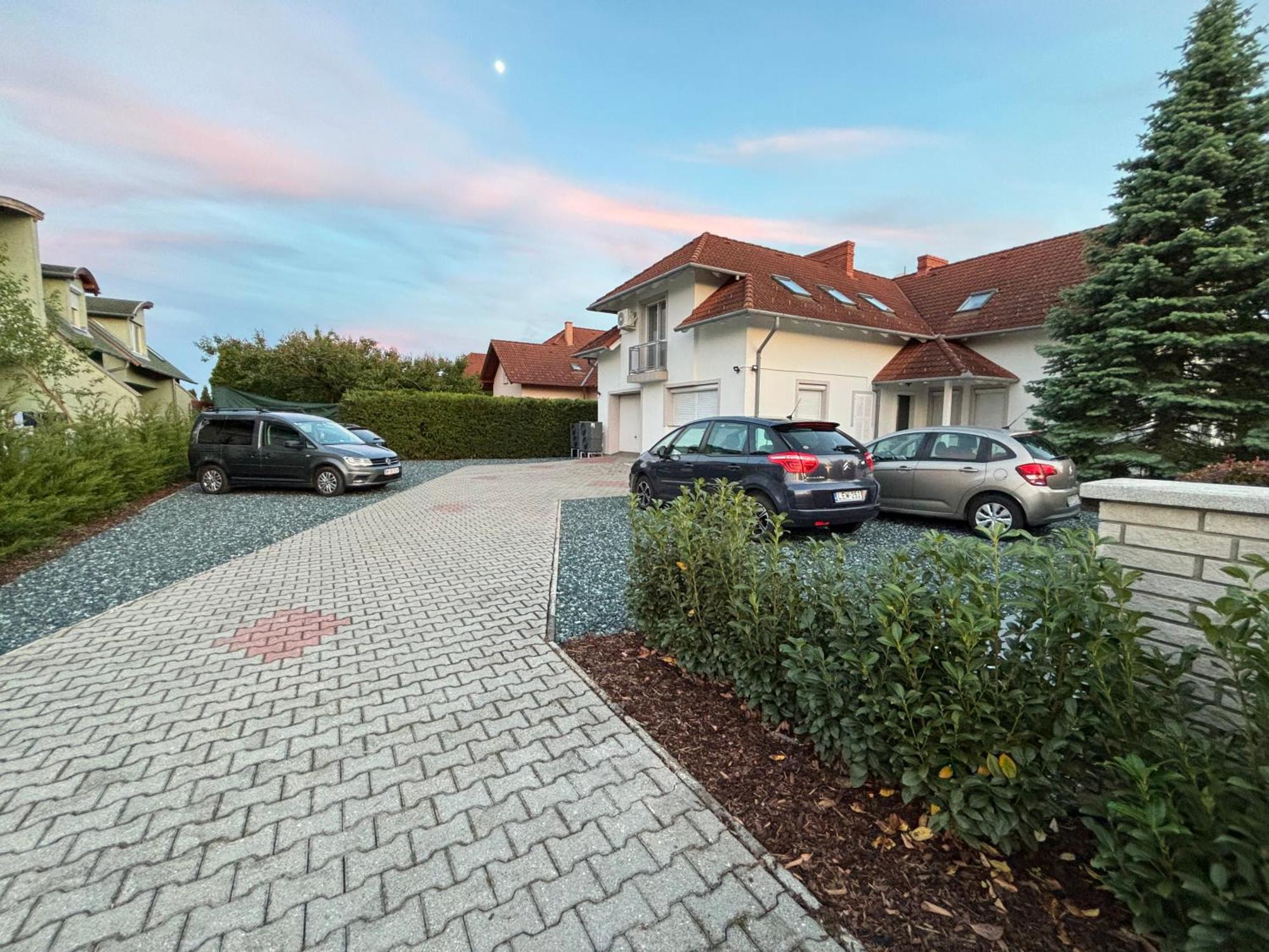 Villa Tara Buek Exterior photo